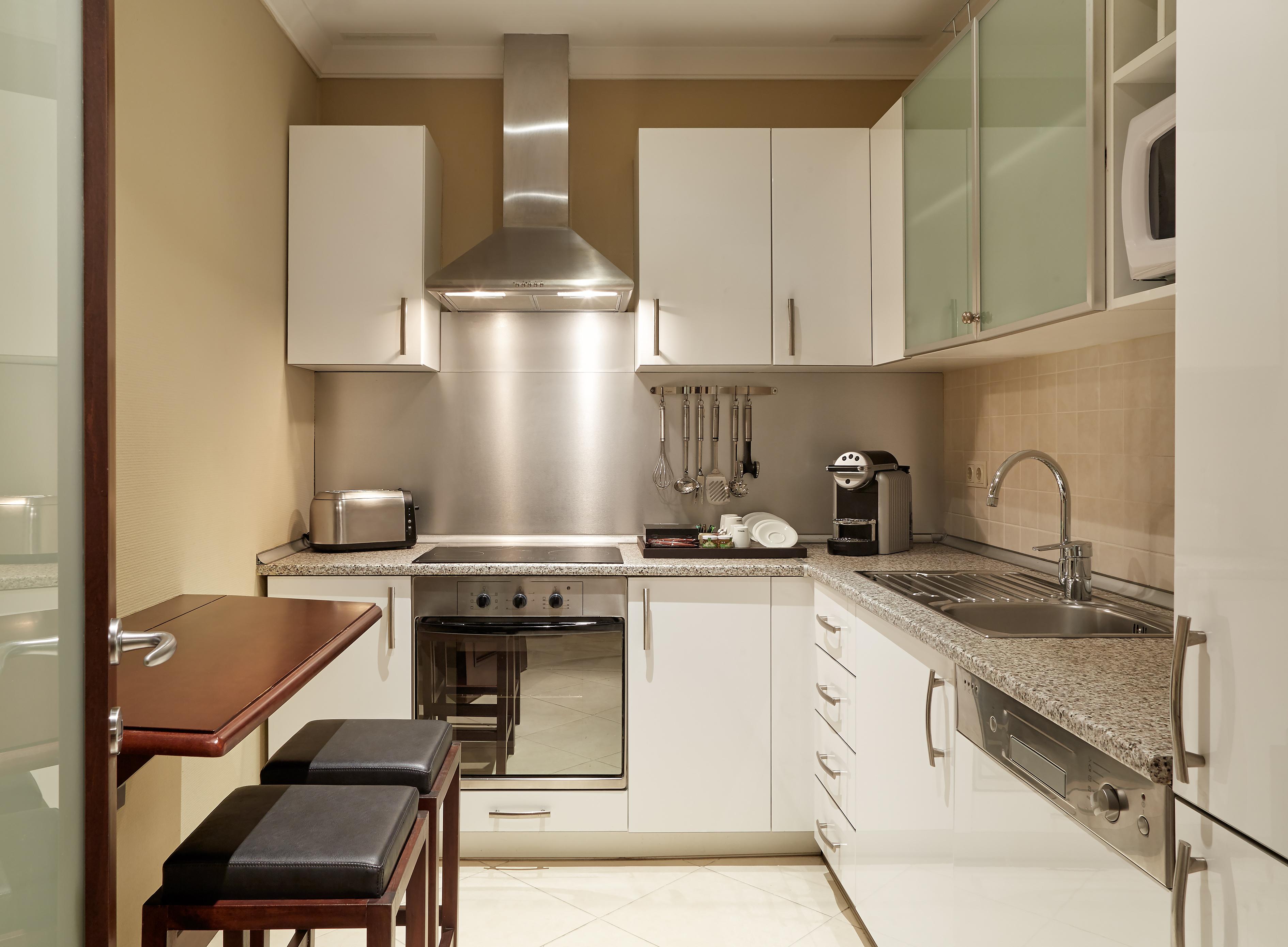 Corinthia Budapest Eksteriør billede A modern kitchen