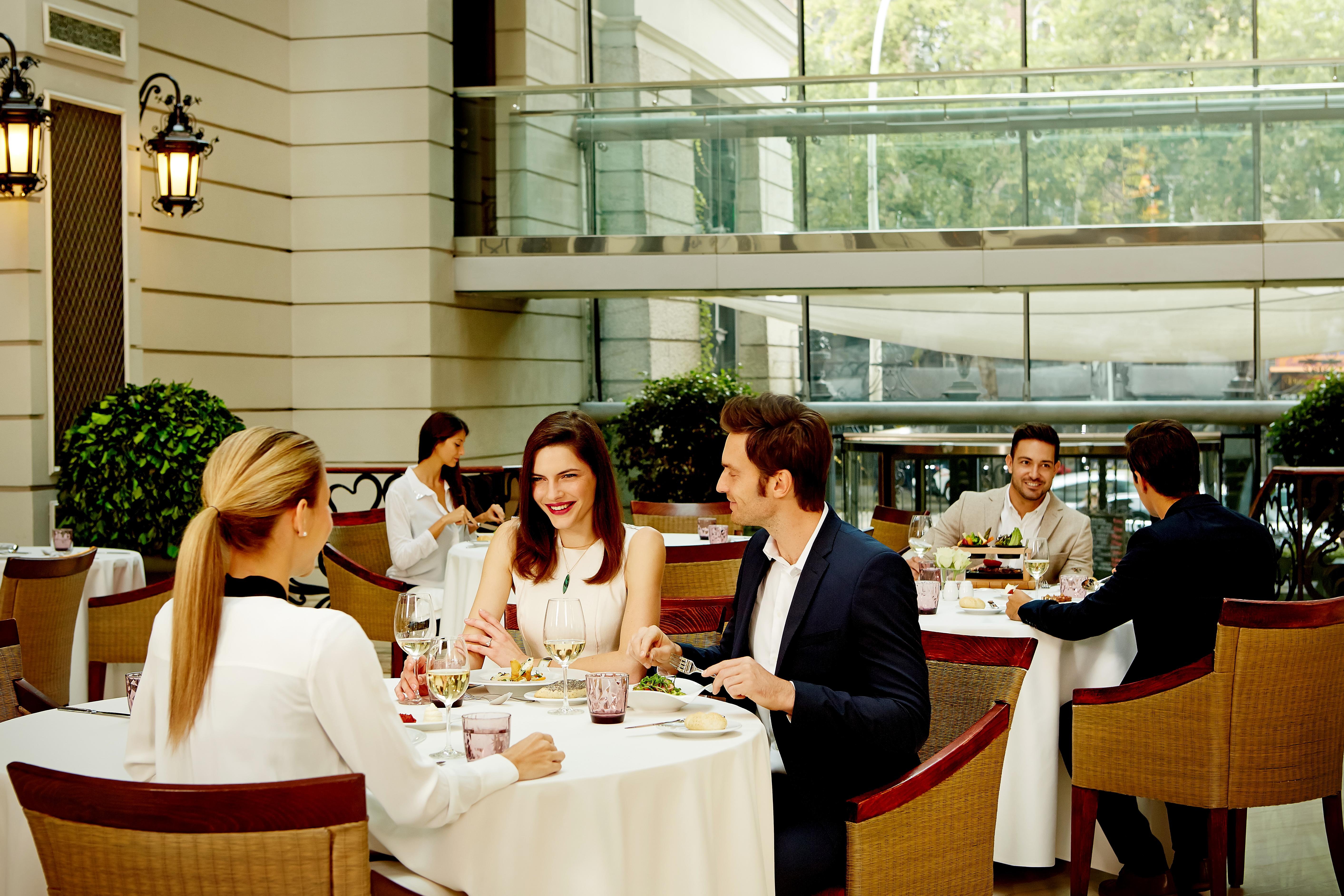 Corinthia Budapest Eksteriør billede Restaurant