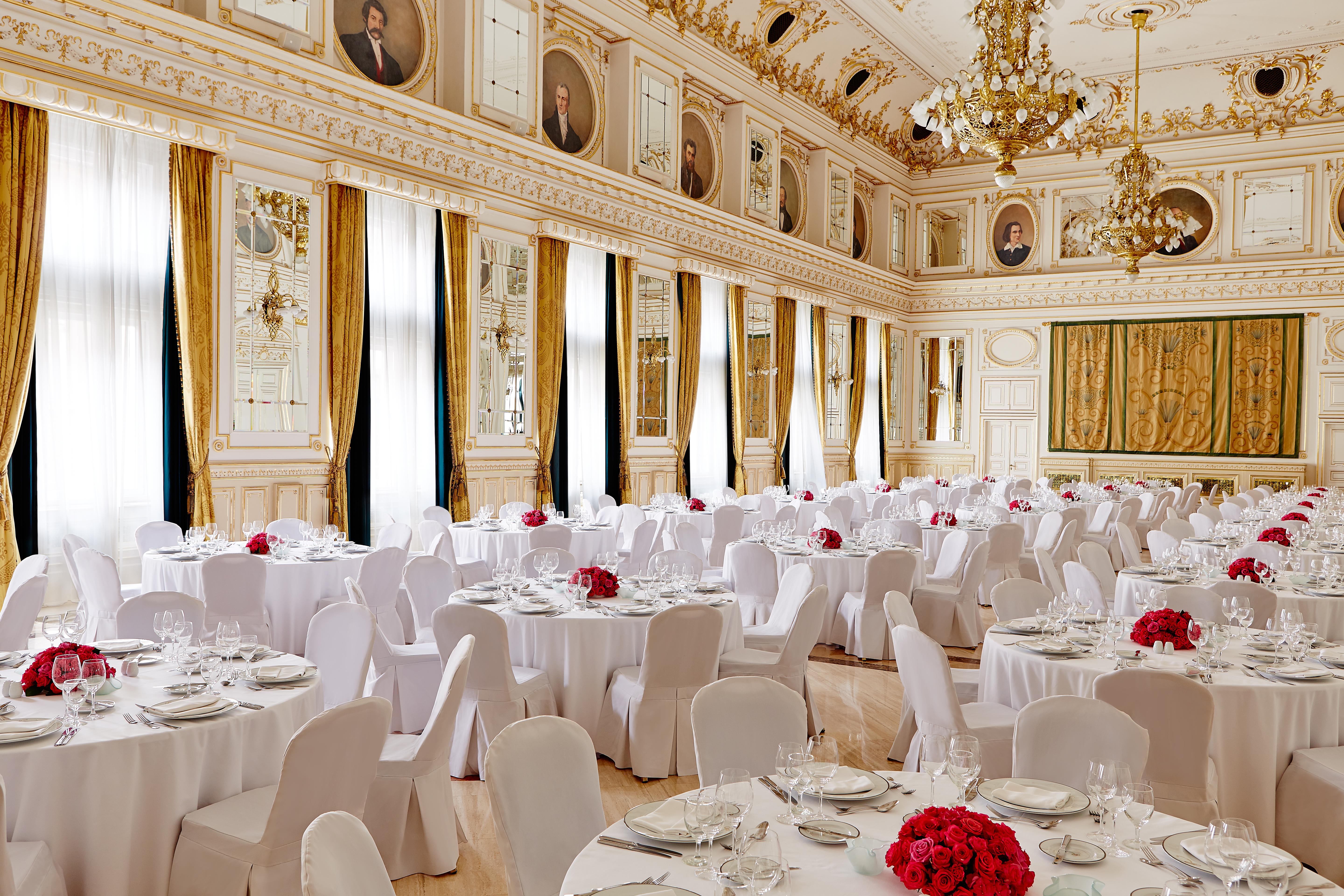 Corinthia Budapest Eksteriør billede The ballroom